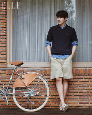 Elle (Jun 2025)